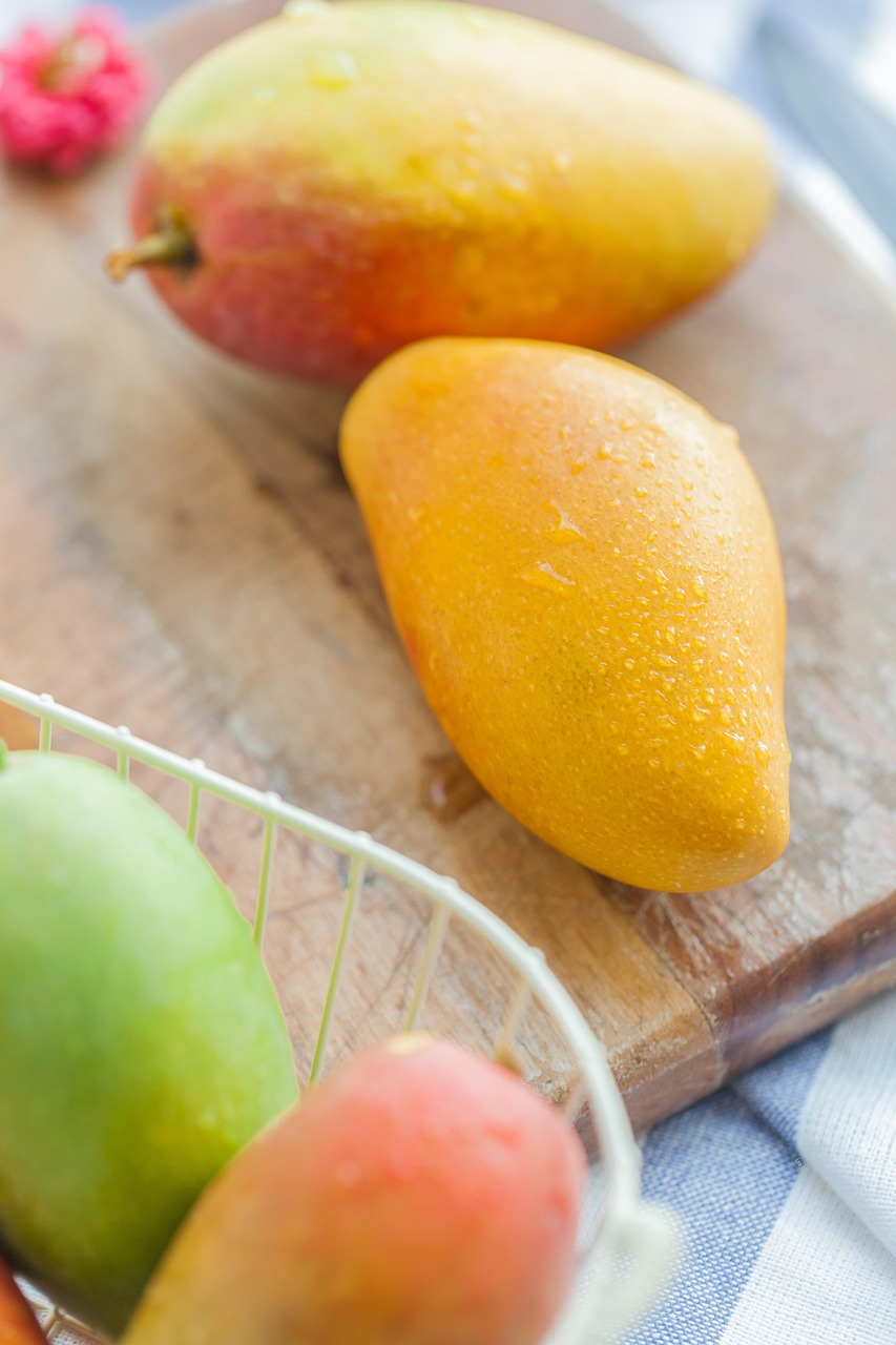 Khushboo Kesar Mango Püree 850g mit indischer, saftiger Mangofrucht Khushboo Kesar Mango Püree 6x 850g mit indischer, saftiger Mangofrucht